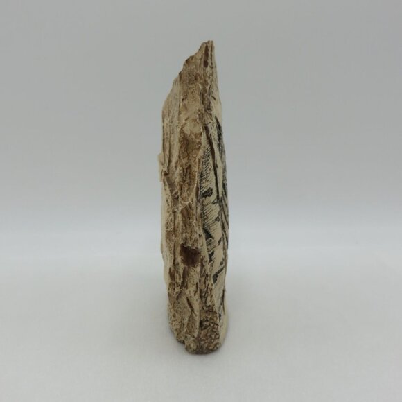 Wolf Engraved Resin Bark Sculpture Figurine For Home Décor - Picture 4 of 10